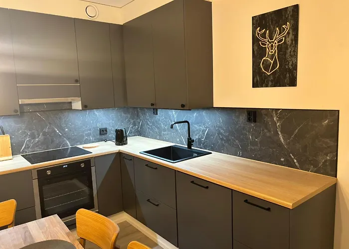 For Five Near Railway Station 로바니에미