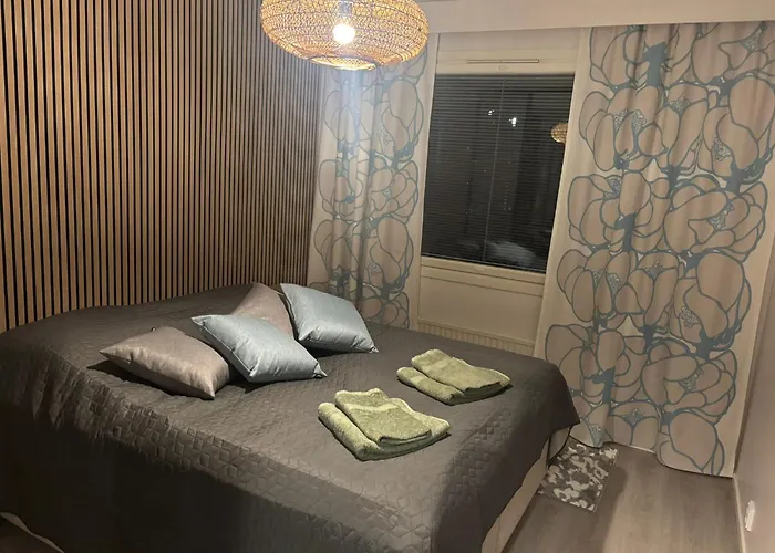 For Five Near Railway Station 아파트 로바니에미